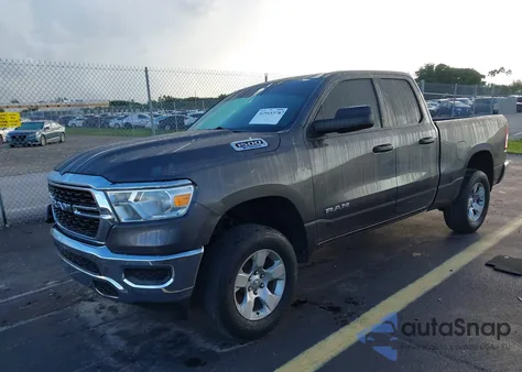 2023 Ram 1500 Big Horn 4X2 6'4 Box z USA, uszkodzony, nr VIN 1C6RREBG2PN534920